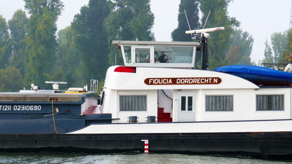 Die Wasserschutzpolizei an Bord der Fiducia - Routinekontrolle