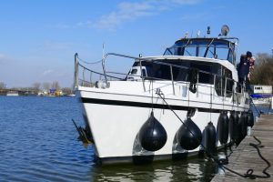 Vissers Motoryacht Arosa - Skippertraining mit der Motoryacht auf der Maas